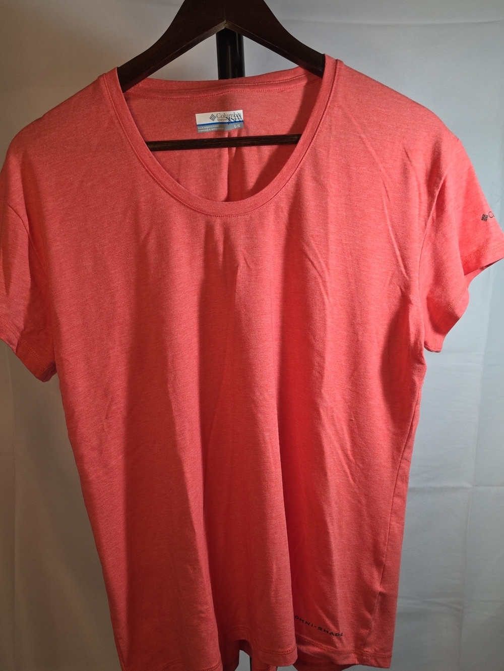Columbia Women’s Short Sleeve Tee in Coral